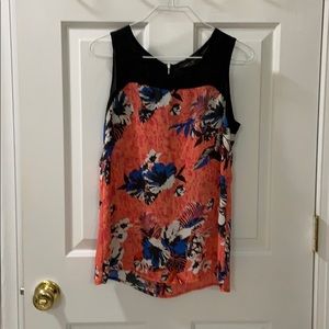 Sleeveless blouse